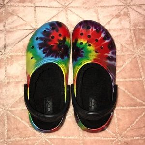 Rainbow tye dye fuzzy lined Crocs